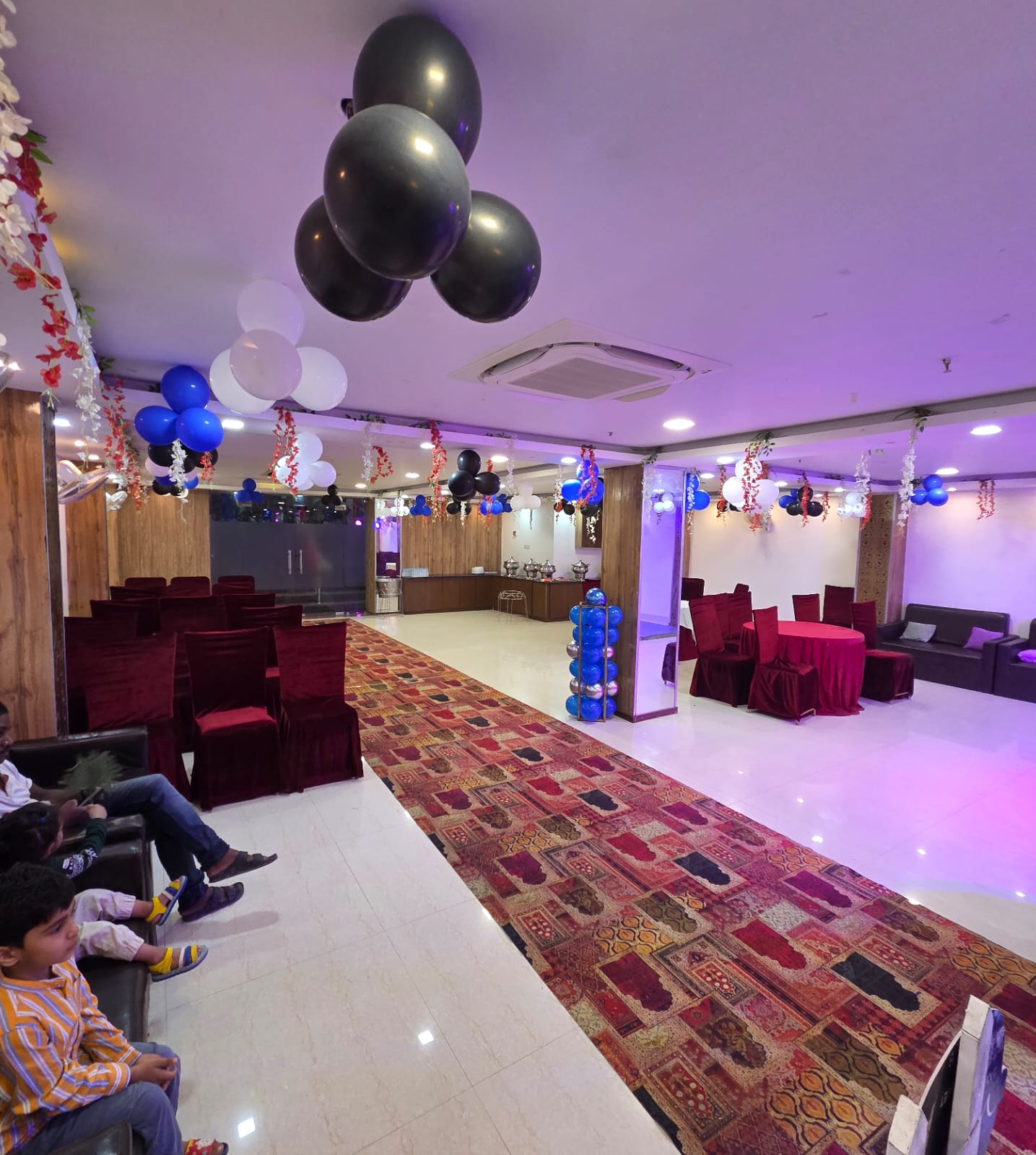 Banquet hall dining setup for wedding reception in Lucknow